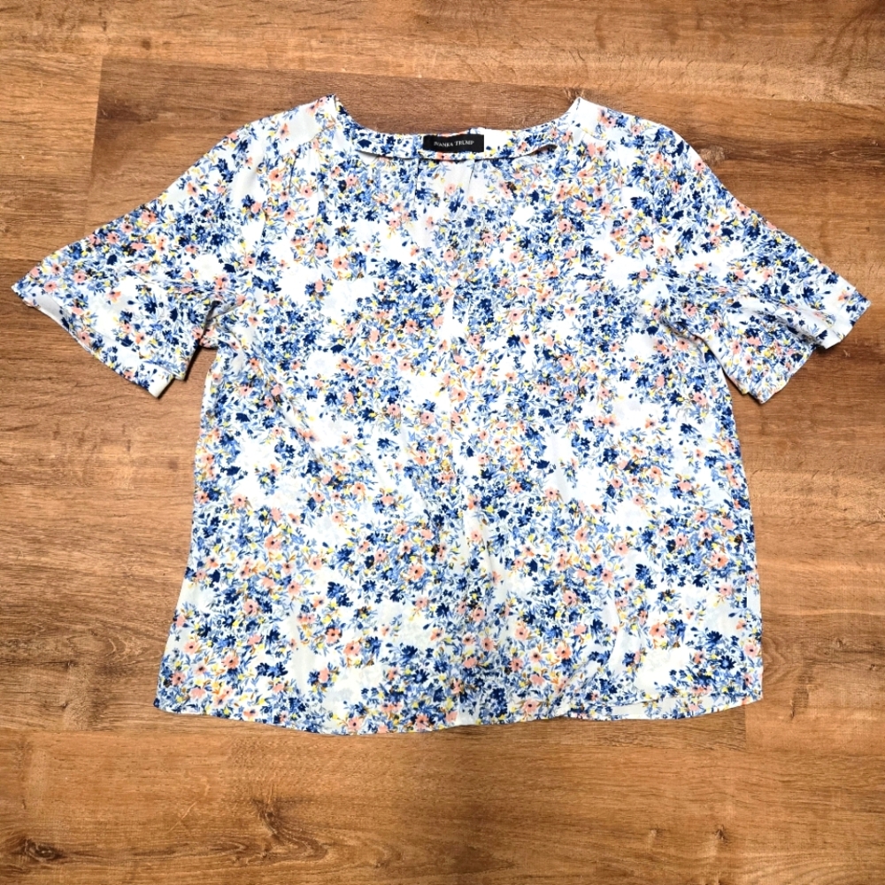 Ivanka Trump Blue and Peach Boxy Short Sleeve Blouse